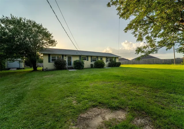 4th image of 6915 Klondike Rd, Pensacola, FL 32526 | MLS# S5153540