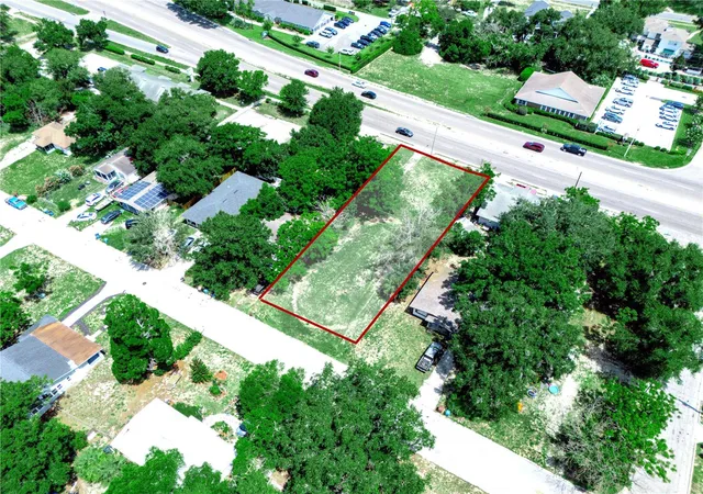1st image of 60 E St, Lake Wales, FL 33855 | MLS# P4939285