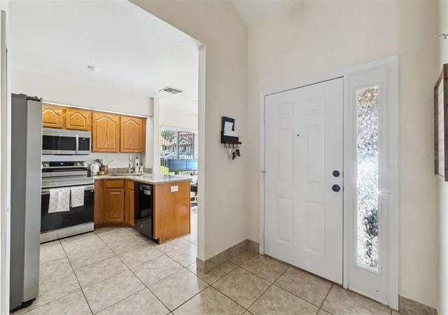 Listing Photo 4 - Condo for sale in building located at 3344 Gray Fox Cvs, APOPKA, FL 32703 - Unit #4