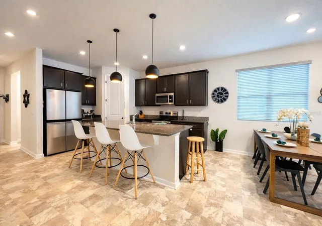 3rd image of 1220 Mattie Pointe Blvd, Auburndale, FL 33823 | MLS# S5153542