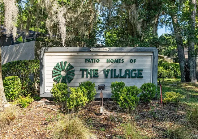 2nd image of 3867 Ne 17th Street Cir, Ocala, FL 34470 | MLS# OM728310