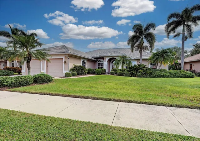 Photo 3 of Single family home for sale at 692 Egret Walk Ln, Venice, FL 34292 | MLS# N6144997 | Listing updated on 2026-10-08