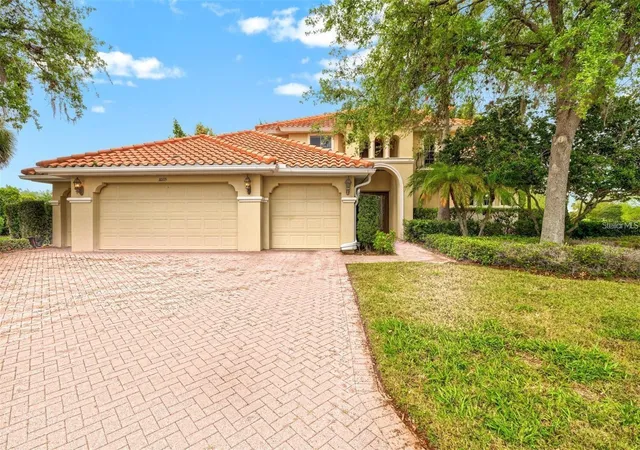 3rd image of 10115 Day Lily Ct, Bradenton, FL 34212 | MLS# A4699714