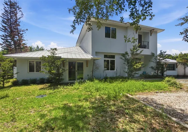 Photo 3 of Single family home for sale at 281 Brewer Ave, Winter Park, FL 32789 | MLS# O6424364 | Listing updated on 2026-10-19