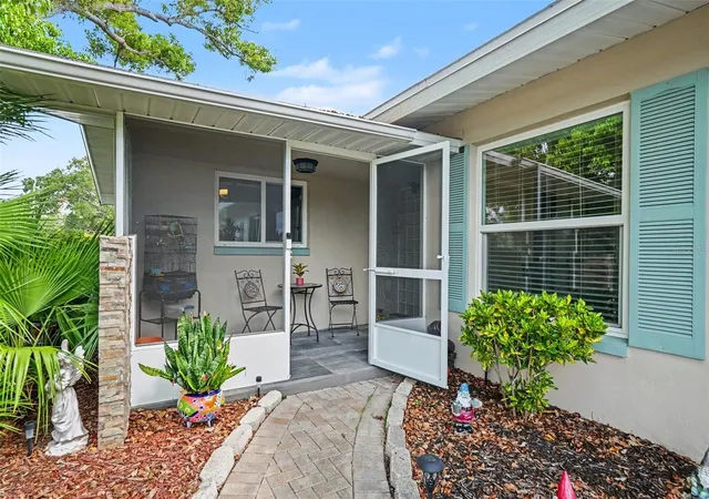 Photo 3 of Sale Pending at 5603 Lown St N, St Petersburg, FL 33714 | MLS# TB8528336 | Listing updated on 2026-08-28