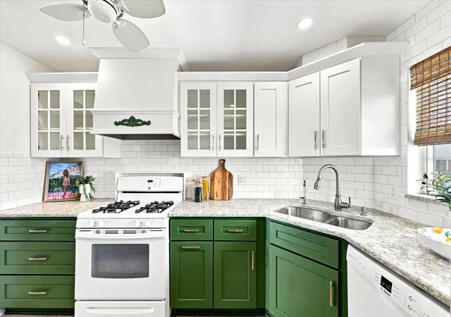 5th image of 6020 Shore Blvd S #1002, Gulfport, FL 33707 | MLS# O6424366