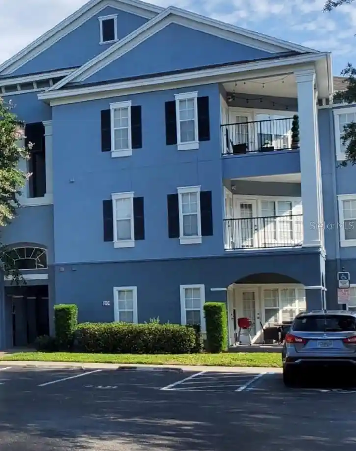 Listing Photo 2 - Condo for sale in 3621 Conroy Rd located at 3621 Conroy Rd, Orlando, FL 32839 - Unit #720
