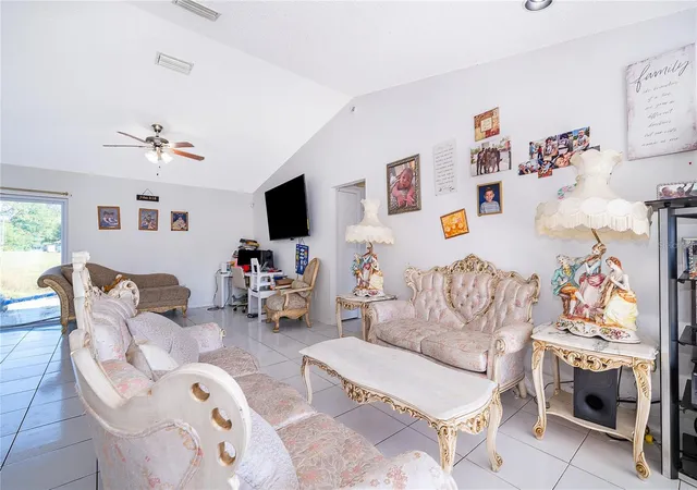 Photo 4 of Single family home for sale at 14 Cedar Tr Ter, Ocala, FL 34472 | MLS# O6424371 | Listing updated on 2026-09-03