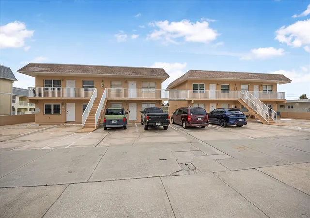 2nd image of 3724 S Atlantic Ave #30, Daytona Beach, FL 32118 | MLS# O6424372
