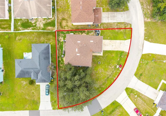 Photo 2 of Single family home for sale at 122 Flatfish Ct, Kissimmee, FL 34759 | MLS# L4963439 | Listing updated on 2026-10-22