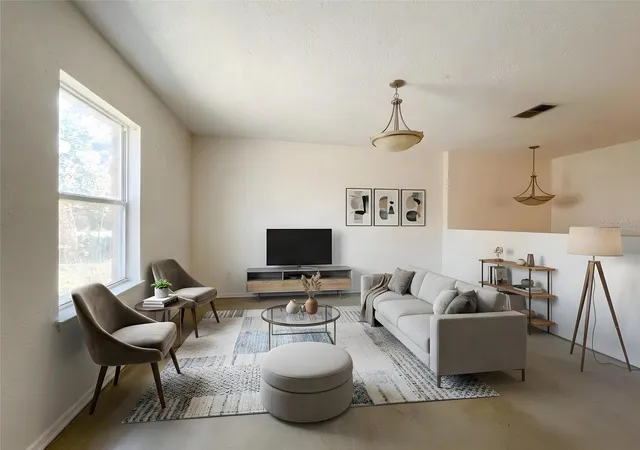 Photo 3 of Single family home for sale at 122 Flatfish Ct, Kissimmee, FL 34759 | MLS# L4963439 | Listing updated on 2026-10-22
