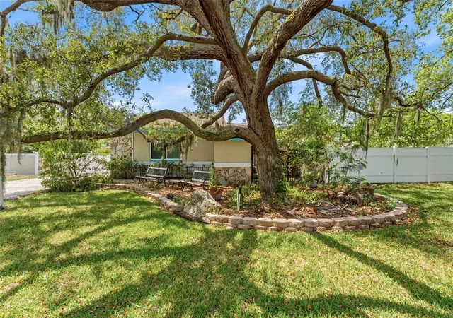 3rd image of 670 Sparrow Ave, Palm Harbor, FL 34683 | MLS# TB8528356