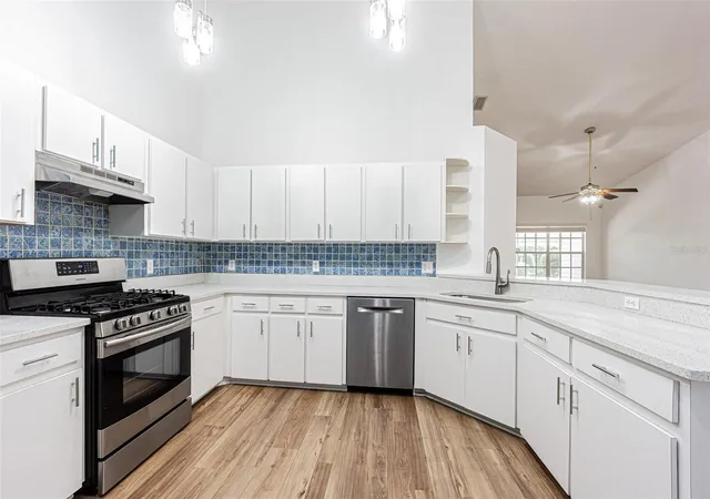2nd image of 21542 Clubside Loop, Lutz, FL 33549 | MLS# TB8528358