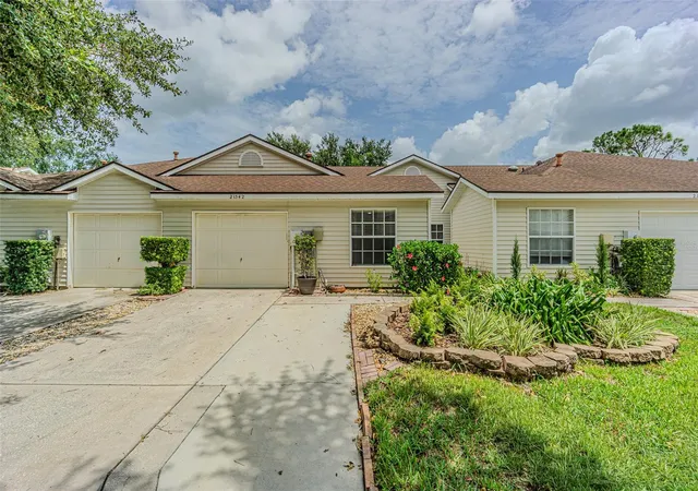 42nd image of 21542 Clubside Loop, Lutz, FL 33549 | MLS# TB8528358