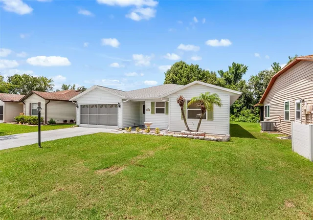 Photo 1 of Single family home for sale at 4976 Pleasant Holw Trl, Lakeland, FL 33811 | MLS# L4963440 | Listing updated on 2026-10-24