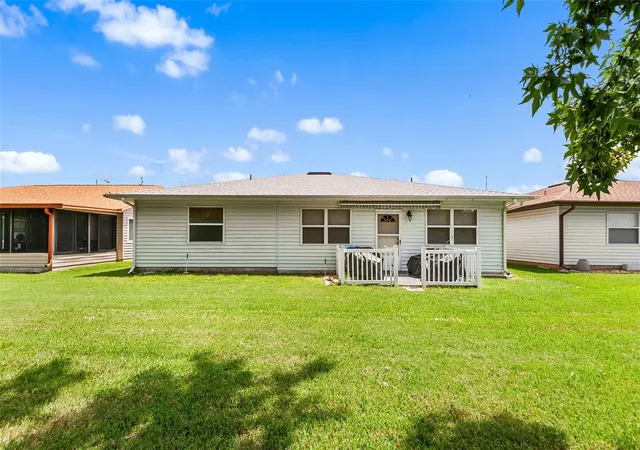 Photo 3 of Single family home for sale at 4976 Pleasant Holw Trl, Lakeland, FL 33811 | MLS# L4963440 | Listing updated on 2026-10-24