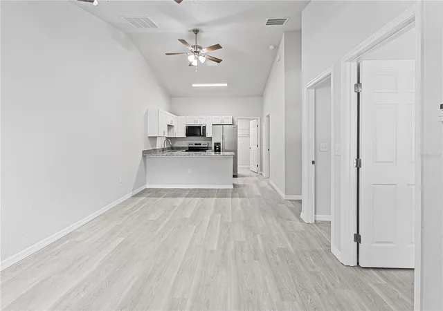 2nd image of 607 Se 4Th Dr #B, Williston, FL 32696 | MLS# OM728318