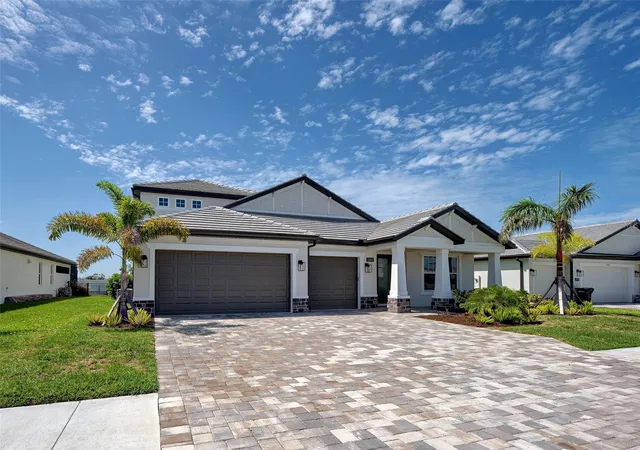 Photo 3 of Sale Pending at 1684 Lugano Cir, Nokomis, FL 34275 | MLS# N6145002 | Listing updated on 2026-09-26