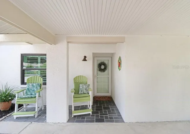 Listing Photo 4 - Condo for sale in building located at 9247 Golf Vw Dr, NEW PORT RICHEY, FL 34655 - Unit #9247