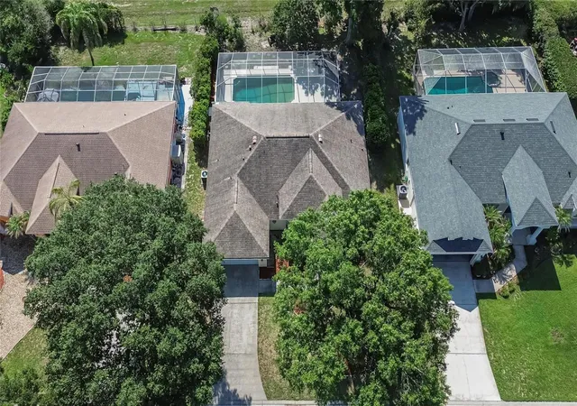 Photo 3 of Single family home for sale at 3212 Concord Way, Plant City, FL 33566 | MLS# TB8528409 | Listing updated on 2026-10-02