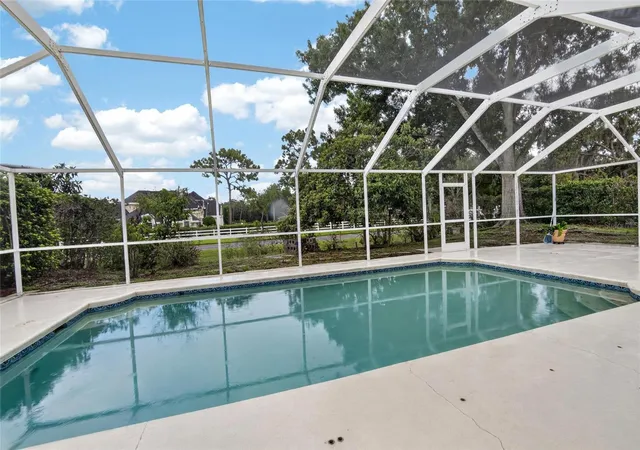Photo 4 of Single family home for sale at 3212 Concord Way, Plant City, FL 33566 | MLS# TB8528409 | Listing updated on 2026-10-02