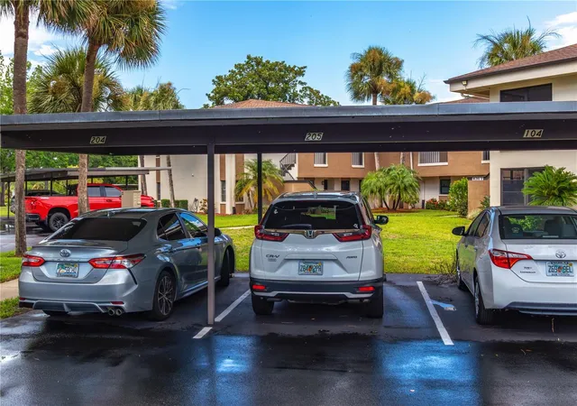 4th image of 2700 Nebraska Ave #2-205, Palm Harbor, FL 34684 | MLS# W7887566