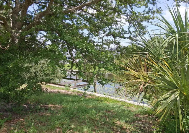 Homes for sale in Cape Coral, FL | 850 Sw 15Th St, Cape Coral, FL 33991 | MLS# O6424406