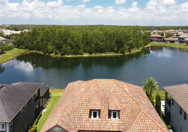 3rd image of 18014 Woodland View Dr, Lutz, FL 33548 | MLS# TB8528425