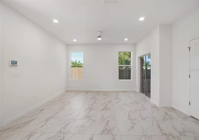 Photo 4 of Townhouse for sale at 613 Silver Strm Ct, Brandon, FL 33511 | MLS# TB8528426 | Listing updated on 2026-09-15