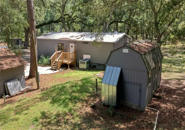 Photo 3 of Manufactured home for sale at 7850 Ne 178th Terrace, Williston, FL 32696 | MLS# OM728323 | Listing updated on 2026-09-02