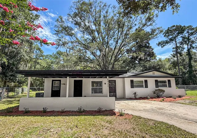 Photo 2 of Single family home for sale at 2532 Ne 13th Avenue, Gainesville, FL 32641 | MLS# O6424421 | Listing updated on 2026-09-13