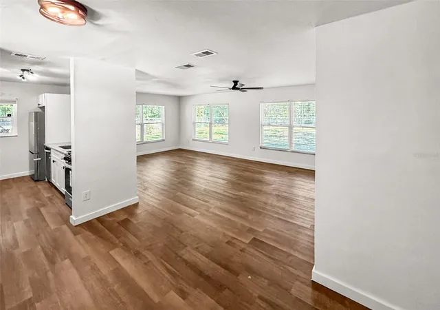 Photo 3 of Single family home for sale at 2532 Ne 13th Avenue, Gainesville, FL 32641 | MLS# O6424421 | Listing updated on 2026-09-13