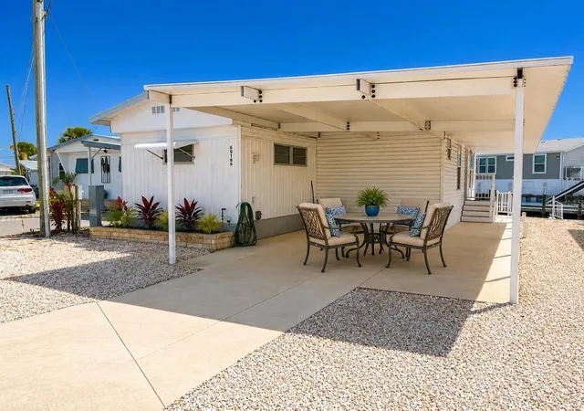 3rd image of 6918 E Bayou Ln, Bradenton, FL 34207 | MLS# A4699737