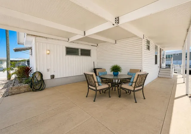 4th image of 6918 E Bayou Ln, Bradenton, FL 34207 | MLS# A4699737