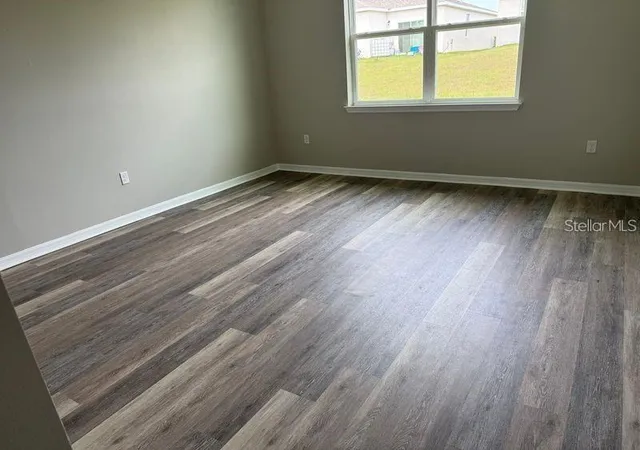 Photo 4 of Single family home for sale at 3345 Curlew Ave, Leesburg, FL 34748 | MLS# O6424428 | Listing updated on 2026-10-15