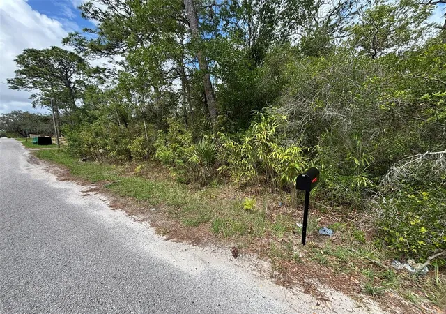 5th image of 18379 Thomas Blvd, Hudson, FL 34667 | MLS# TB8528440