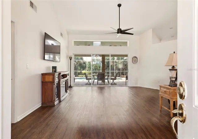 Photo 4 of Single family home for sale at 4 Beachside Dr, Palm Coast, FL 32137 | MLS# FC319903 | Listing updated on 2026-07-13