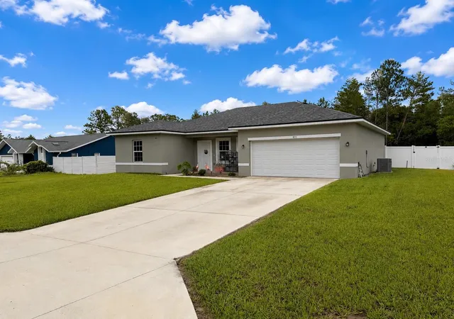 Photo 2 of Single family home for sale at 835 Marion Oaks Manor, Ocala, FL 34473 | MLS# OM728326 | Listing updated on 2026-10-13