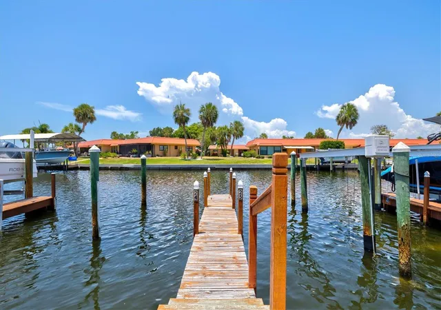 3rd image of 9604 Cortez Rd W, Bradenton, FL 34210