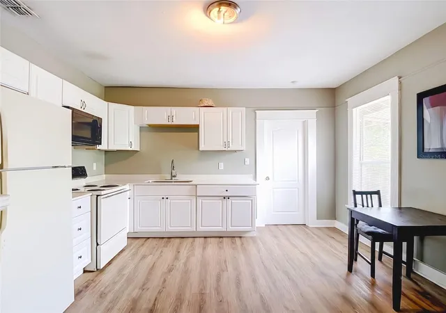 5th image of 2020 Davis St, Tampa, FL 33605 | MLS# TB8528459
