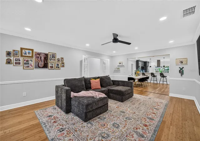 Photo 3 of Single family home for sale at 2028 Illinois St, Orlando, FL 32803 | MLS# A4699741 | Listing updated on 2026-10-04