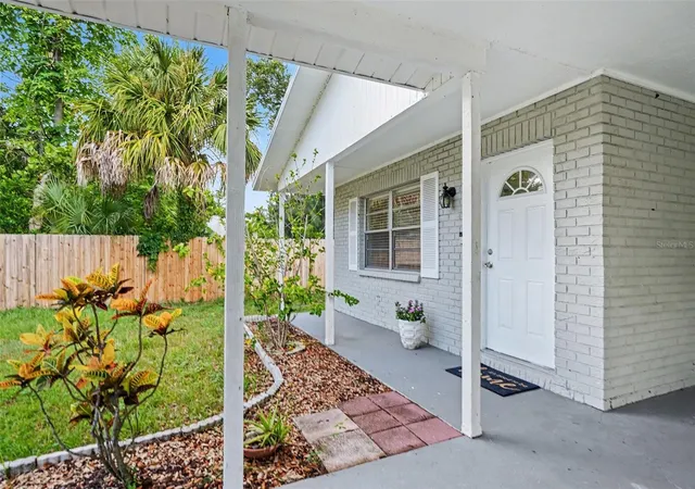Photo 1 of Single family home for sale at 5733 66th Lane N, Saint Petersburg, FL 33709 | MLS# TB8528476 | Listing updated on 2026-10-15