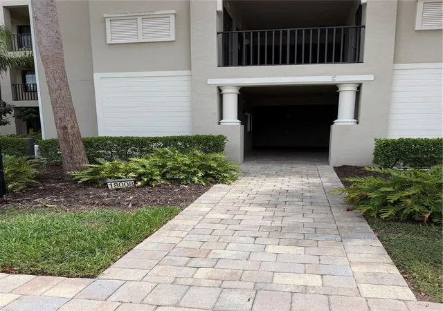 Photo 3 of Sale Pending at 18008 Gawthrop Dr #302, Bradenton, FL 34211 | MLS# A4699743 | Listing updated on 2026-09-03