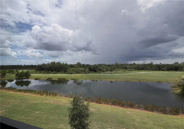 Listing Photo 4 - Condo for sale in building located at 18008 Gawthrop Dr, LAKEWOOD RANCH, FL 34211 - Unit #302