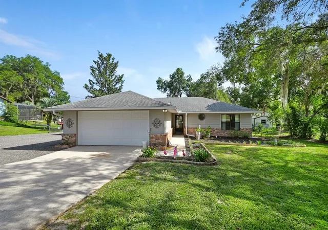 1st image of 235 W Retta St, De Leon Springs, FL 32130 | MLS# V4950167