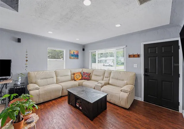 Photo 3 of Single family home for sale at 3719 39th Street N, Saint Petersburg, FL 33713 | MLS# TB8528485 | Listing updated on 2026-10-15