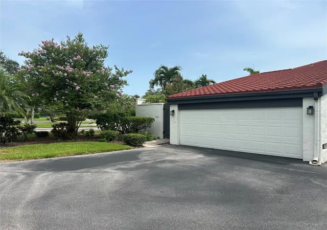 3rd image of 780 Sarabay Rd #16, Osprey, FL 34229 | MLS# TB8528486