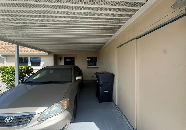 3rd image of 652 Park Cir, Bradenton, FL 34207 | MLS# A4699751