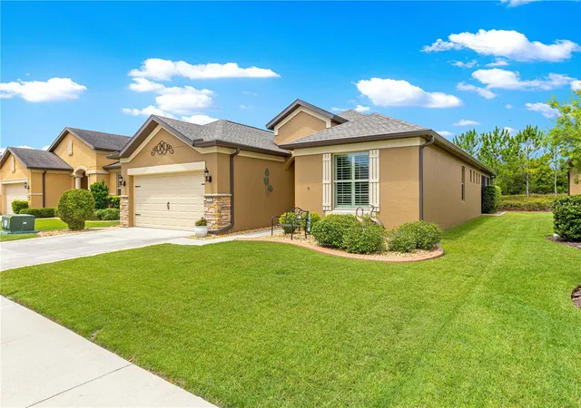 Photo 1 of Single family home for sale at 7762 Sw 97th Circle, Ocala, FL 34481 | MLS# OM728331 | Listing updated on 2026-09-05