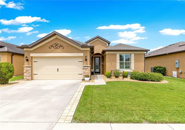 Photo 2 of Single family home for sale at 7762 Sw 97th Circle, Ocala, FL 34481 | MLS# OM728331 | Listing updated on 2026-09-05